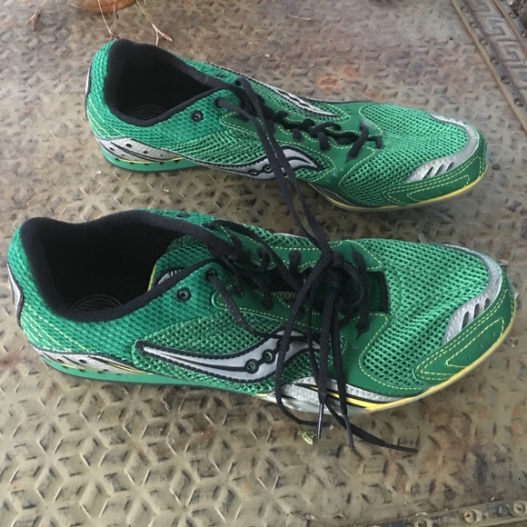 boys track shoes